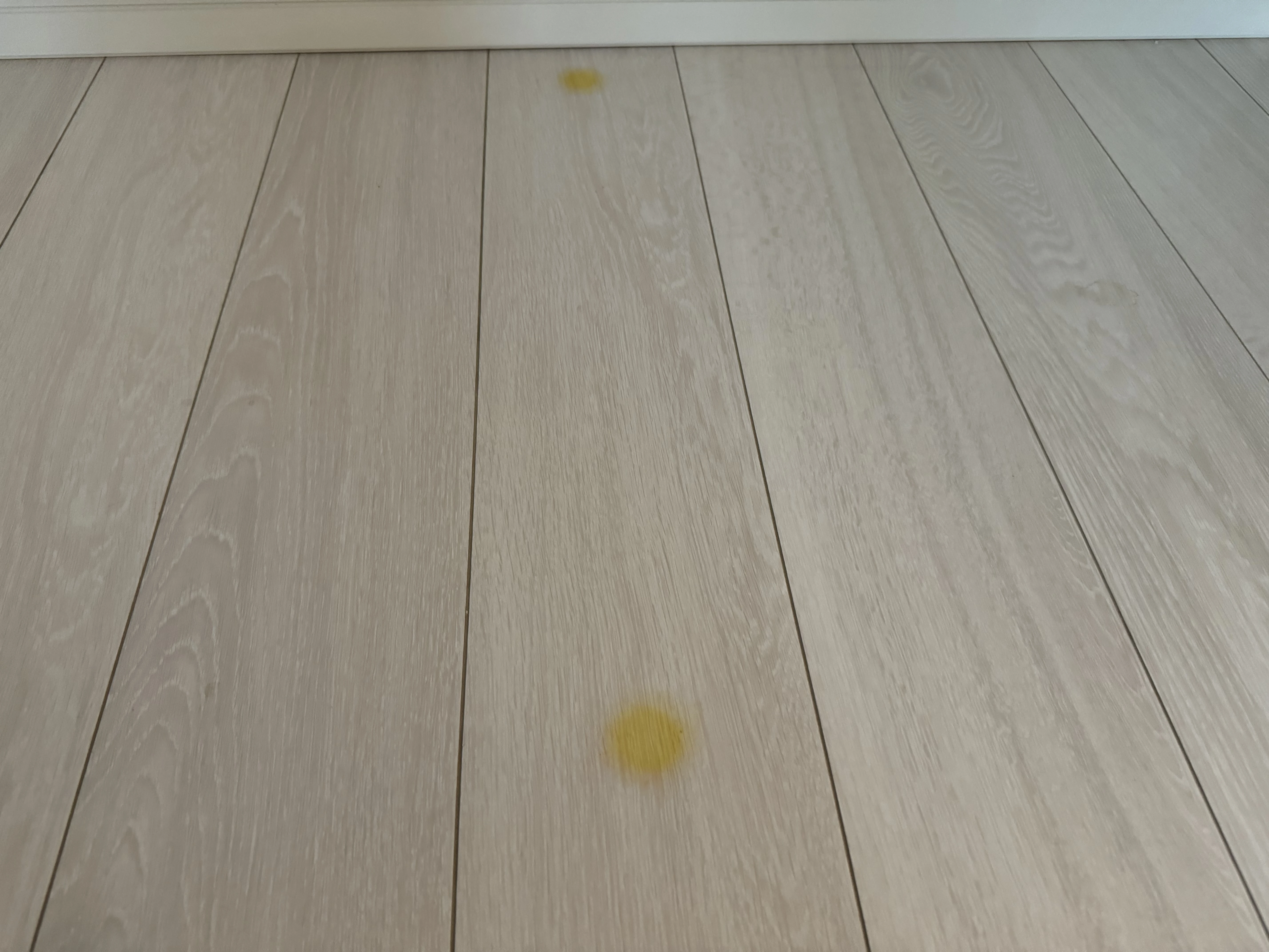 床の傷補修の作業工程
